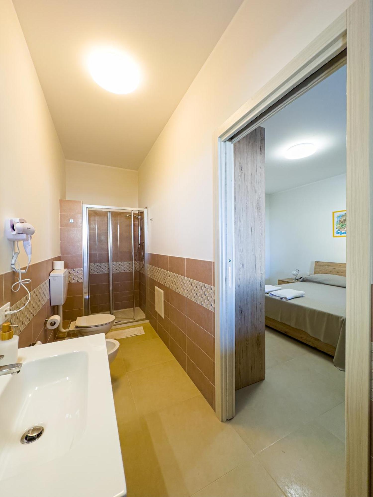 팔레르모 Un Passo Dal Porto B&B 외부 사진