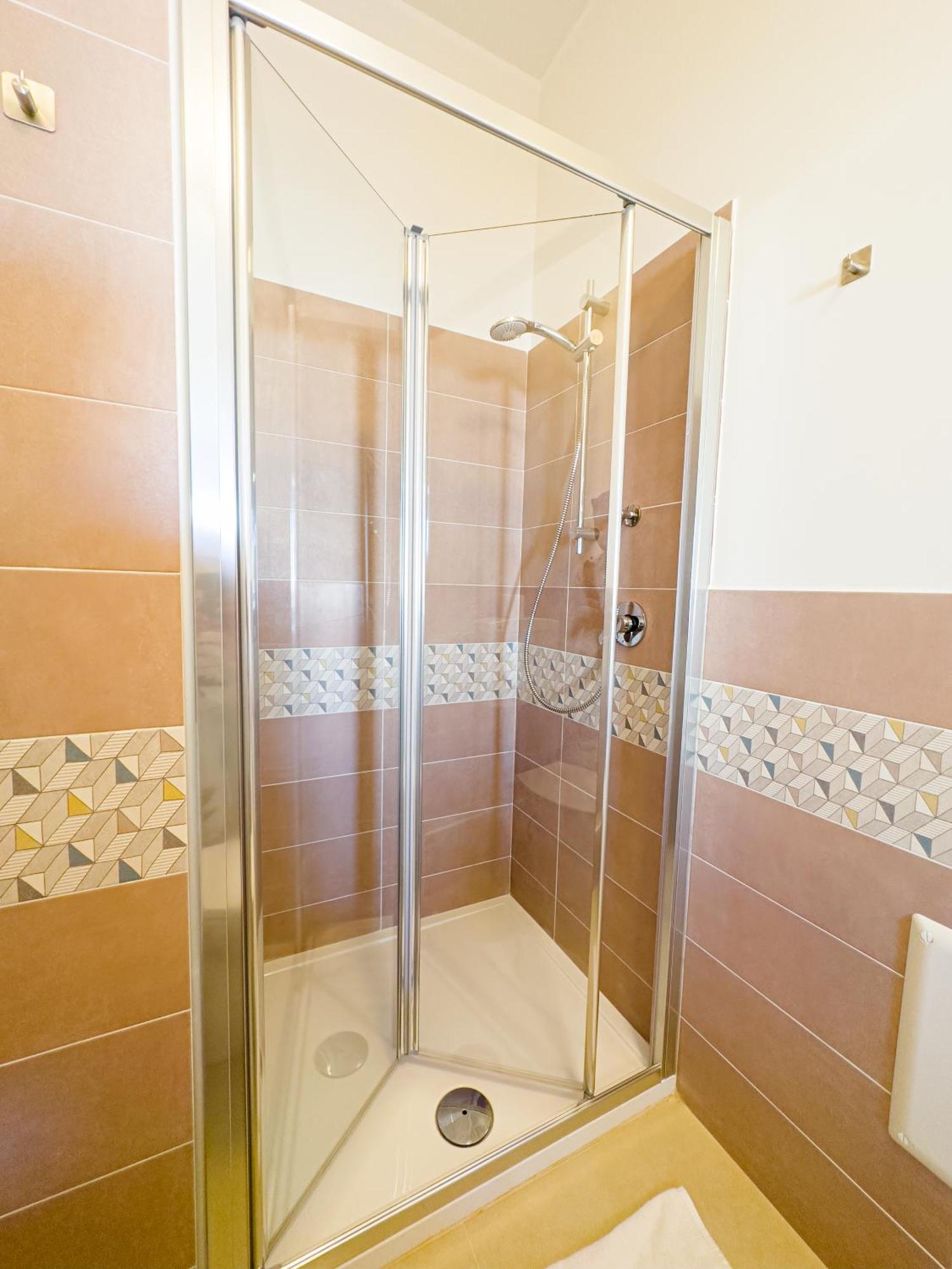팔레르모 Un Passo Dal Porto B&B 외부 사진